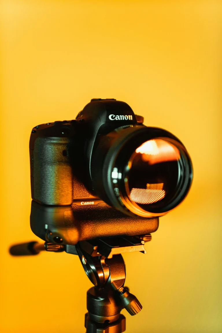best camera for professional photography beginners - Canon EOS